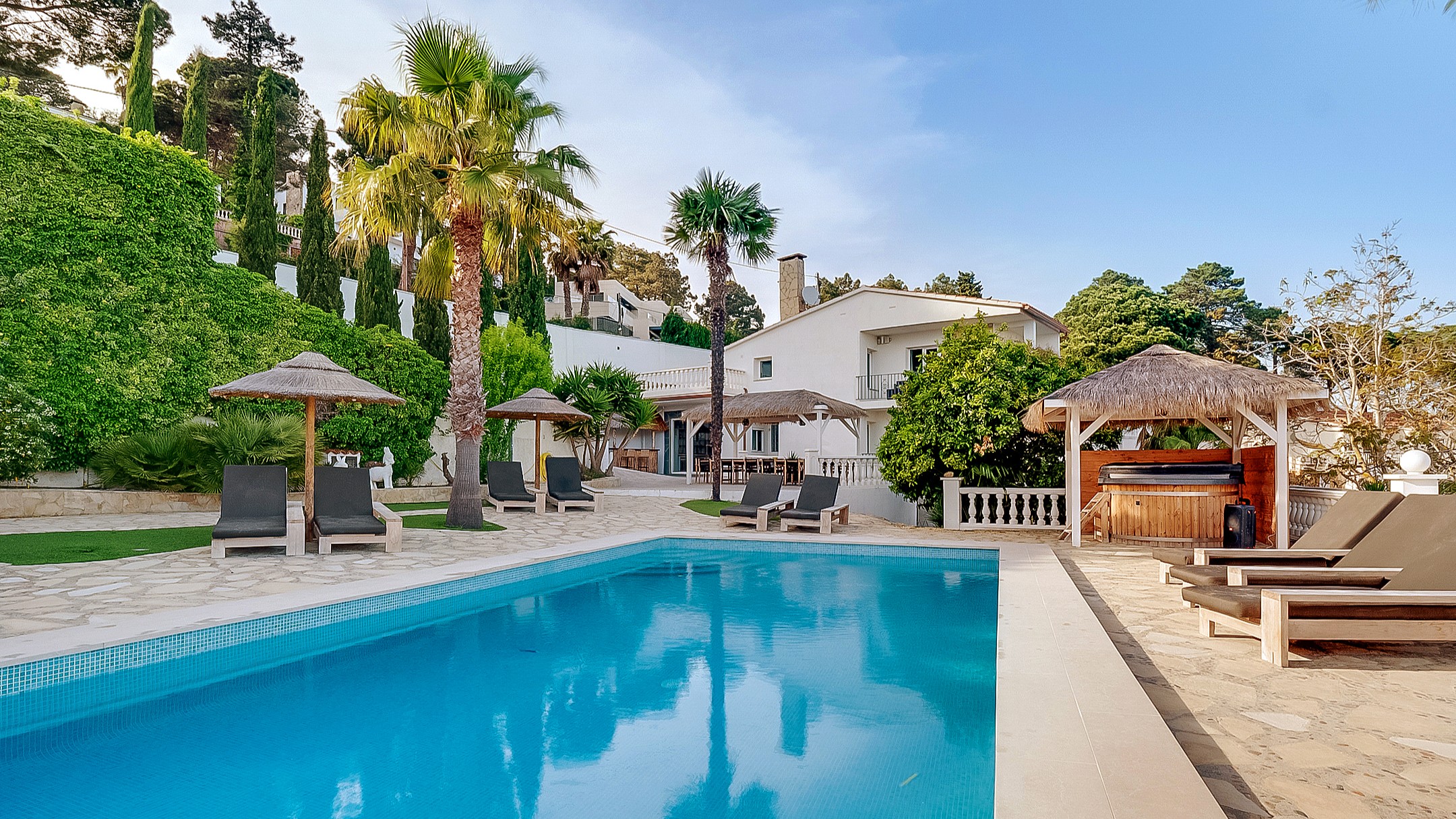 Ferienhäuser Costa Brava Spanien - Villa Tropicana - Schwimmbad