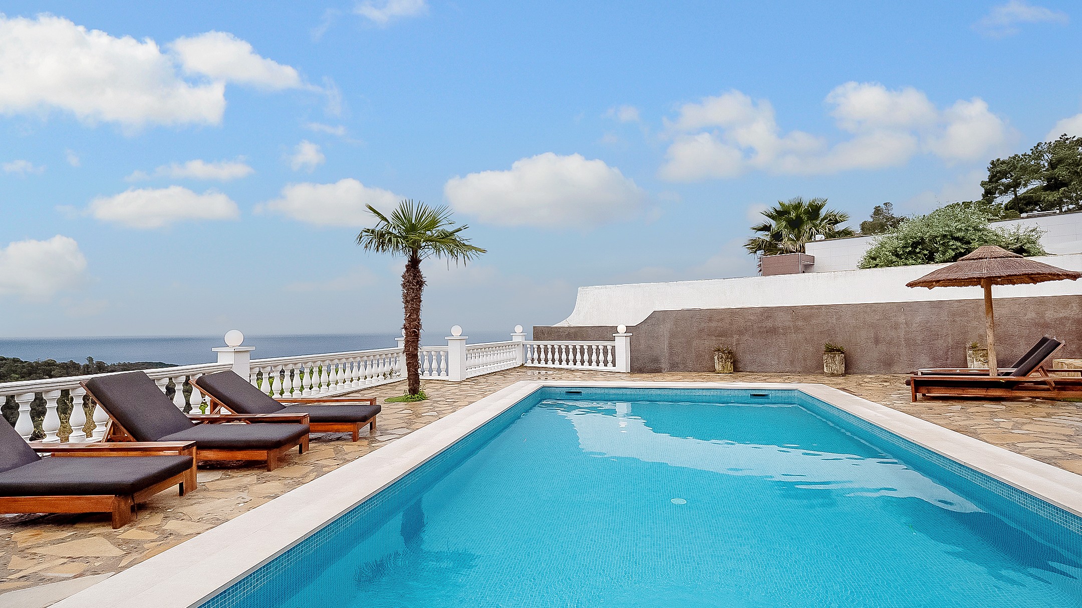 Ferienhäuser Costa Brava Spanien - Villa Tropicana - Schwimmbad