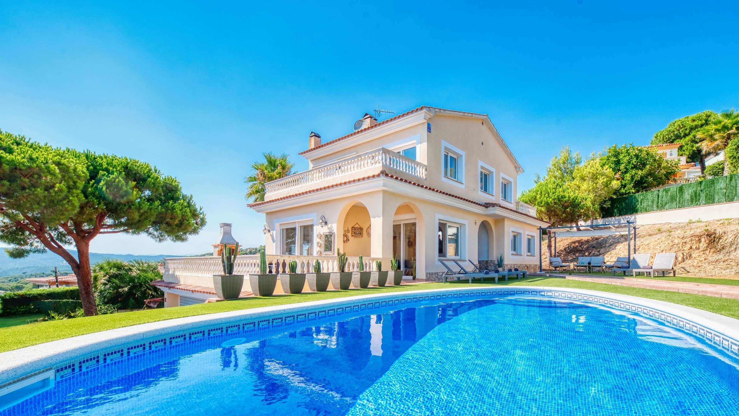 Ferienvilla Costa Brava Spanien - Villa Ibiza - Villa außen