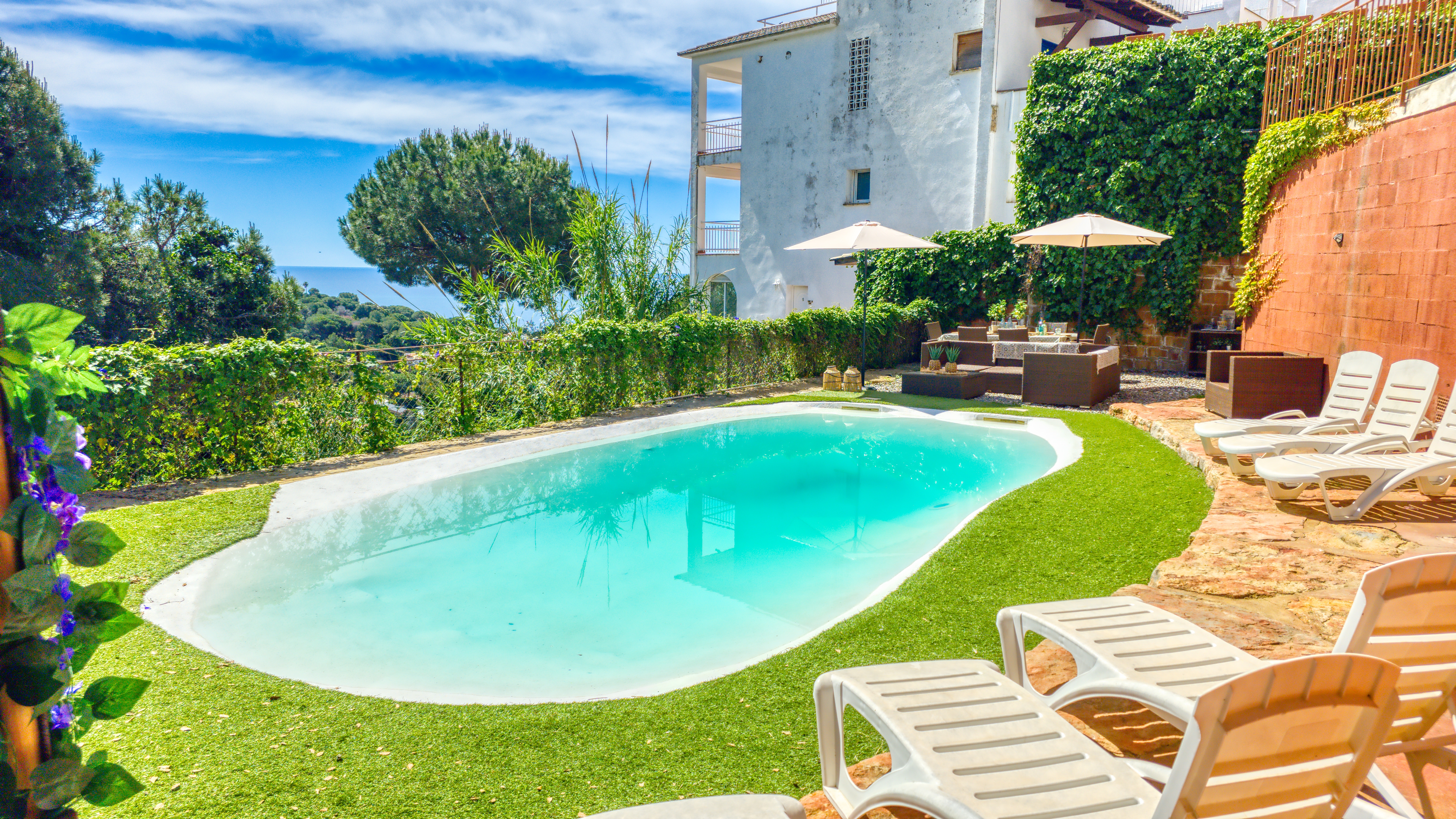 Ferienvilla Costa Brava Spanien - Villa Sunny Beach - Schwimmbad